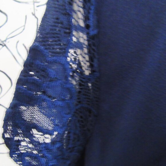 ADRIENNE VITTADINI navy blue t shirt with lace trim & sleeves - size Small - Picture 5 of 7